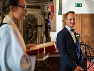 Br&ouml;llopsfotograf sk&aring;ne, br&ouml;llop ceremoni p&aring; h&auml;llestads kyrka