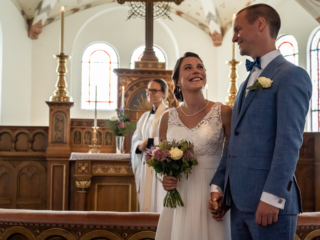 Br&ouml;llopsfotograf sk&aring;ne, br&ouml;llop ceremoni p&aring; h&auml;llestads kyrka