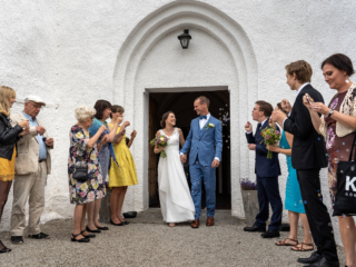 Br&ouml;llopsfotograf sk&aring;ne, br&ouml;llop ceremoni p&aring; h&auml;llestads kyrka