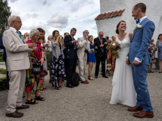 Br&ouml;llopsfotograf sk&aring;ne, br&ouml;llop ceremoni p&aring; h&auml;llestads kyrka