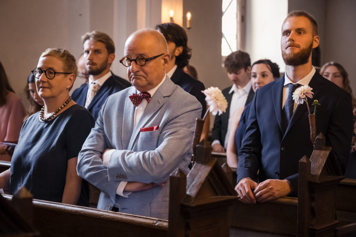 Br&ouml;llop p&aring; Bosj&ouml;kloster av br&ouml;llopsfotograf Lund