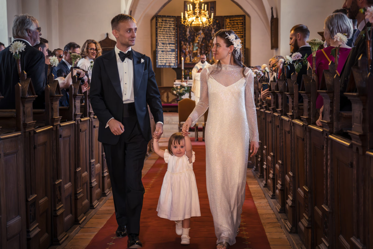 Br&ouml;llop p&aring; Bosj&ouml;kloster av br&ouml;llopsfotograf Lund