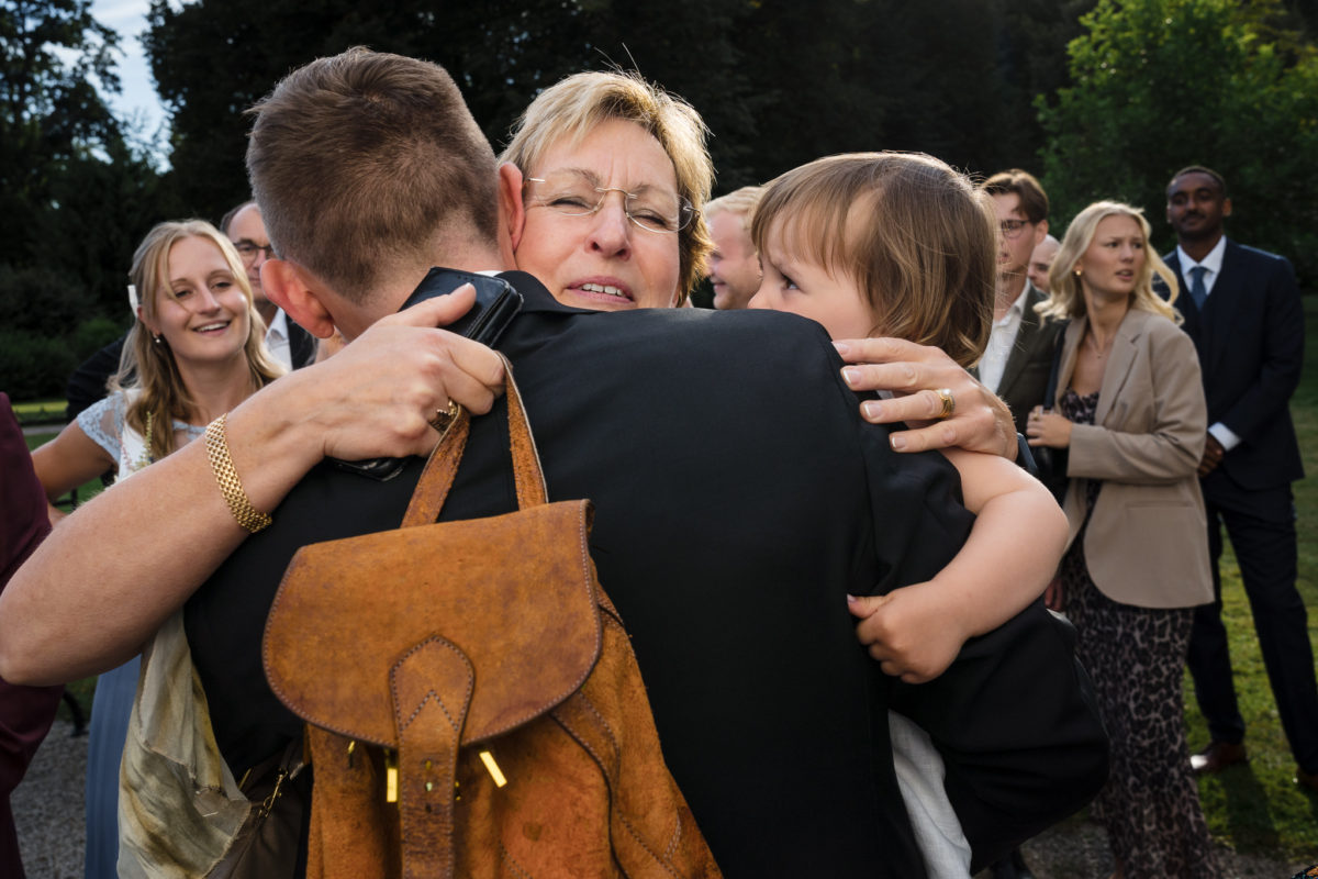 Br&ouml;llop p&aring; Bosj&ouml;kloster av br&ouml;llopsfotograf Lund