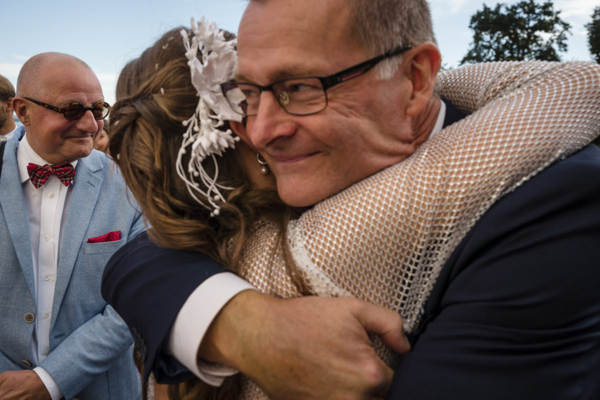 Br&ouml;llop p&aring; Bosj&ouml;kloster av br&ouml;llopsfotograf Lund