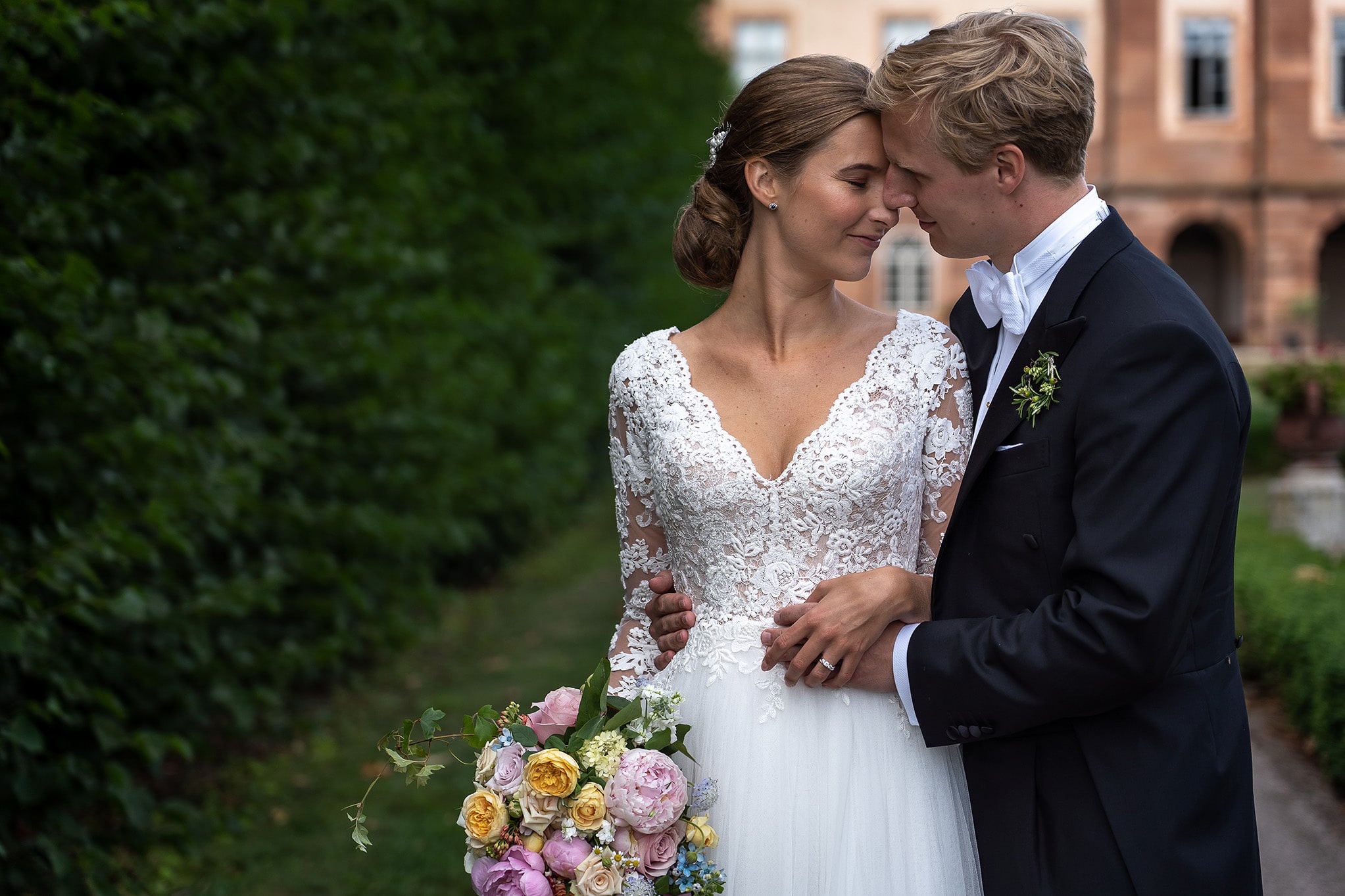 Bröllopsfotograf Skåne förklarar tydligt resekostnader och andra avgifter i förväg